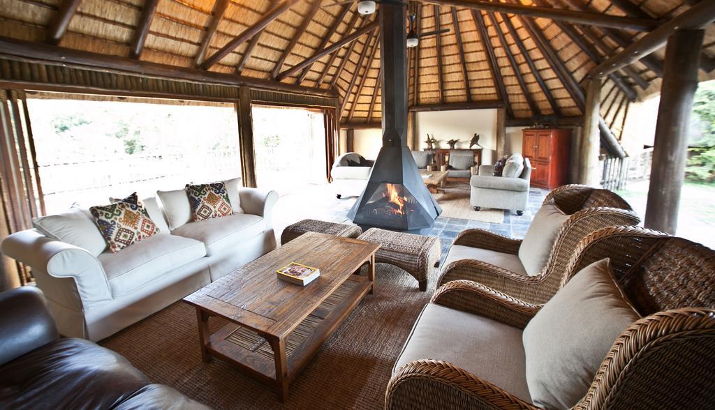Rhino River Lodge Manyoni Private Game Reserve Extérieur photo